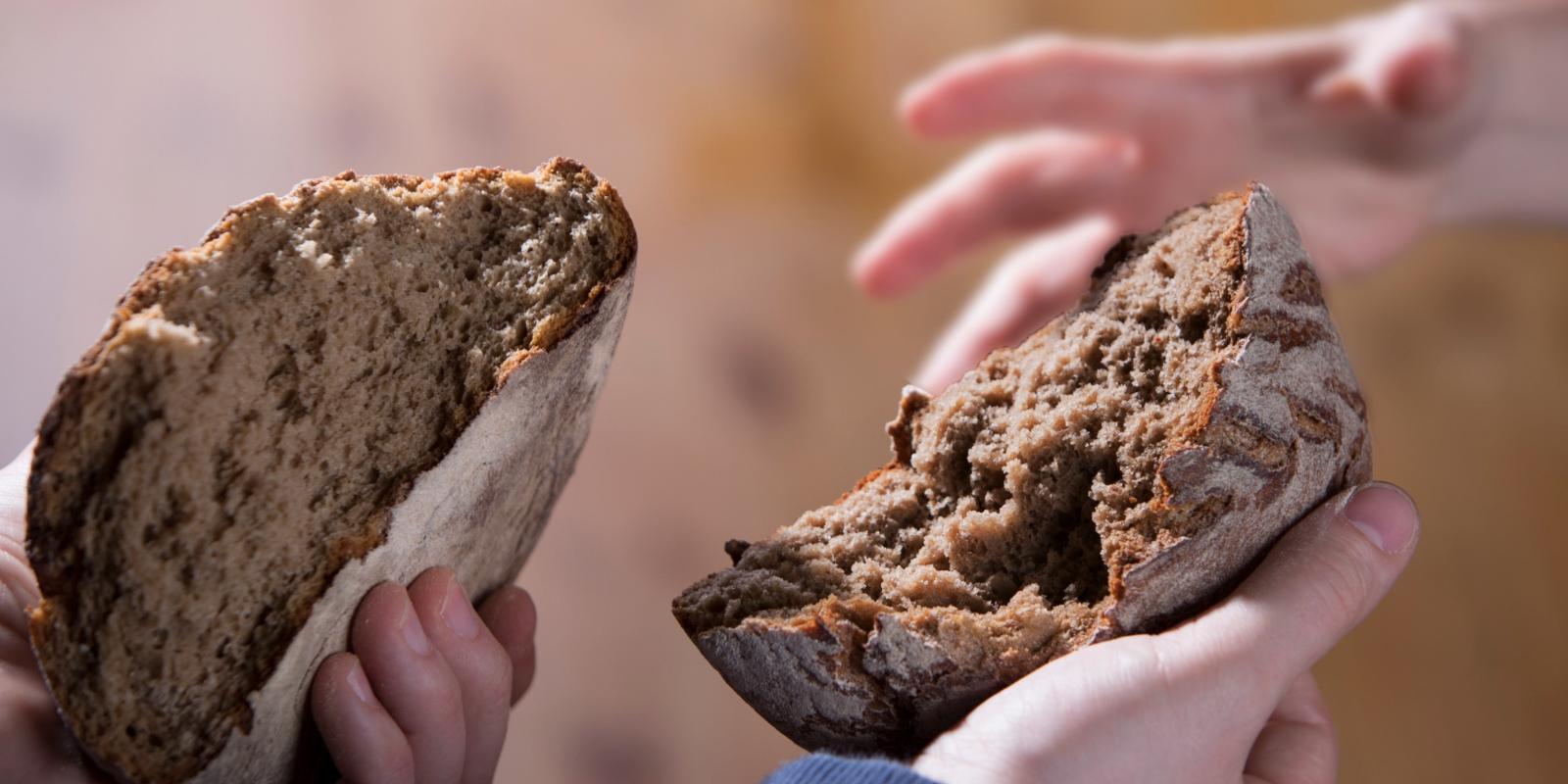 Gebrochenes Brot